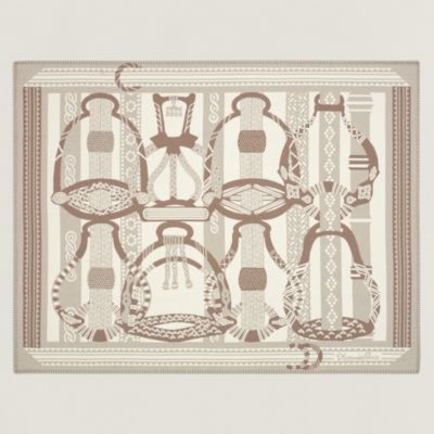 刺繍クッション 《エルメス・ブリコル》 | Hermès - エルメス-公式サイト